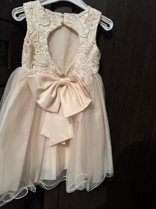 платье нарядный