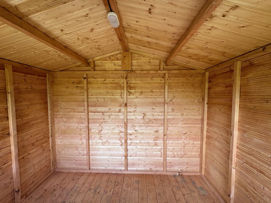 Барака за инструменти, къща за инструменти, градинска къща