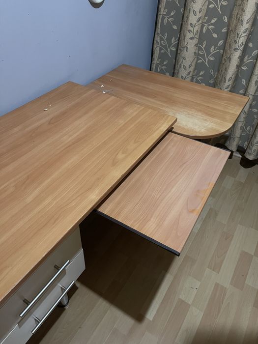 Стол компьютерный