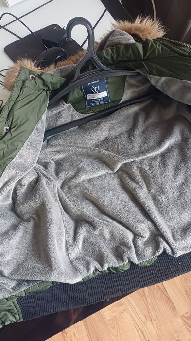 Куртка всесезонная 7 лет на мальчика