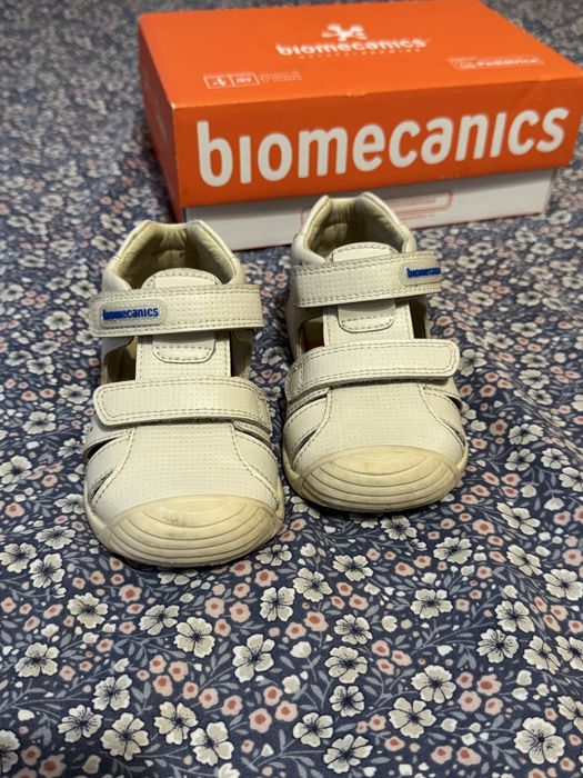 Сандали biomecanics