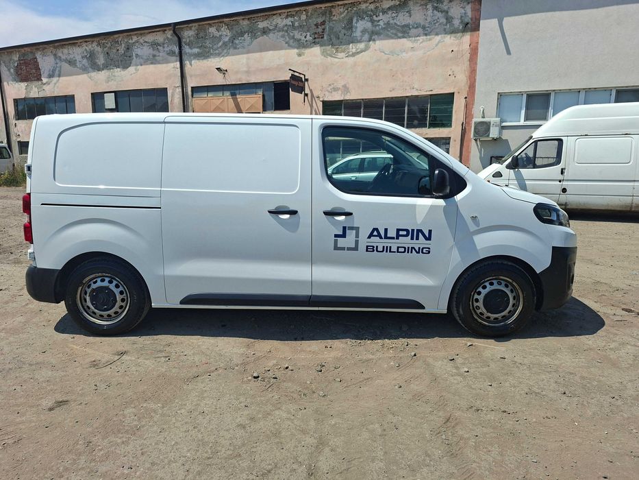 Продавам Citroen Jumpy 2.0 BlueHDi 122к.с. 2017г.