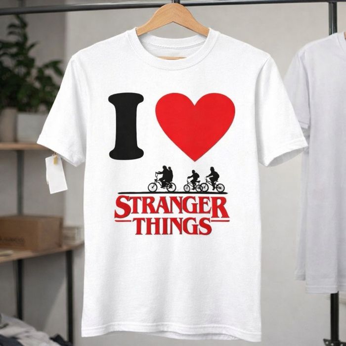 Фен артикули Stranger Things – тениски, чаши, чанти