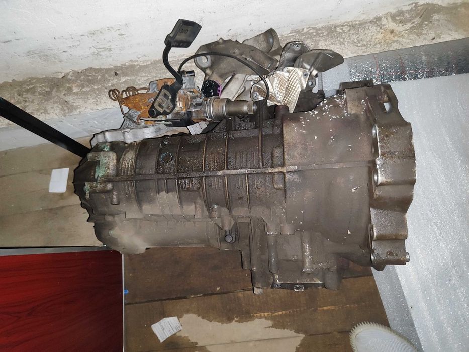 Запчасти на audi a6 c5