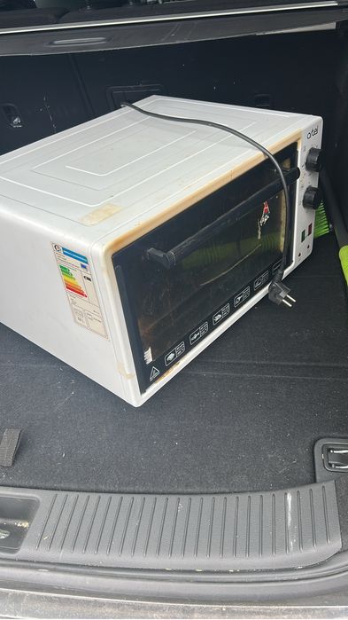 Духовка Artel с 2 противнем