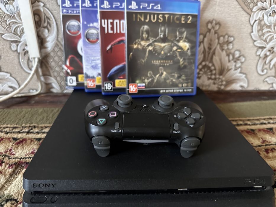 Продам Sony PlayStation 4