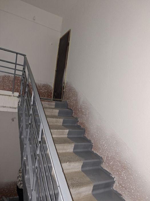 Срочно продаётся 2х комнатная квартира