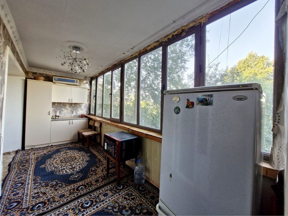 Продается срочно 2 переделанная в 3-х комнатную квартира 77 серия