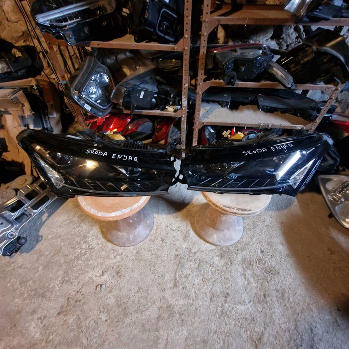 Skoda Enyaq 2022 ляв и десен фар