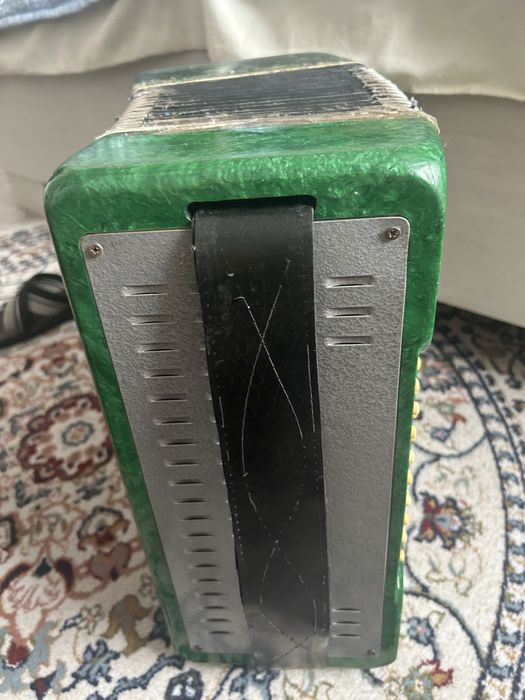 Продаю гармошку