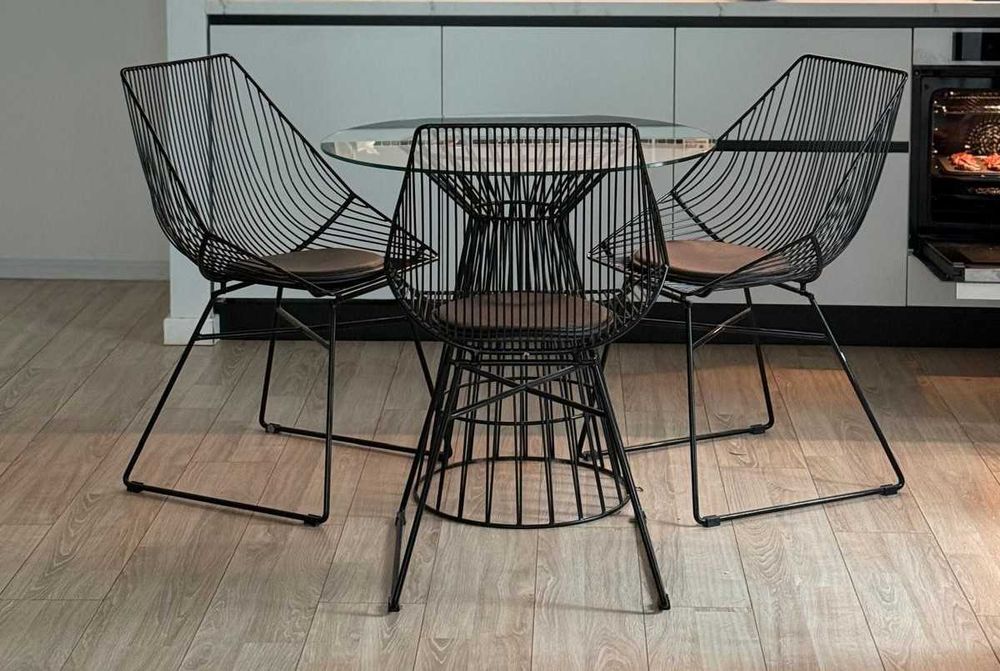 Masa si scaune / design