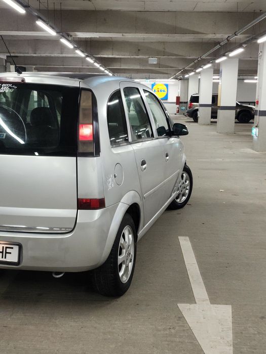 Vand sau Schimb Opel Meriva