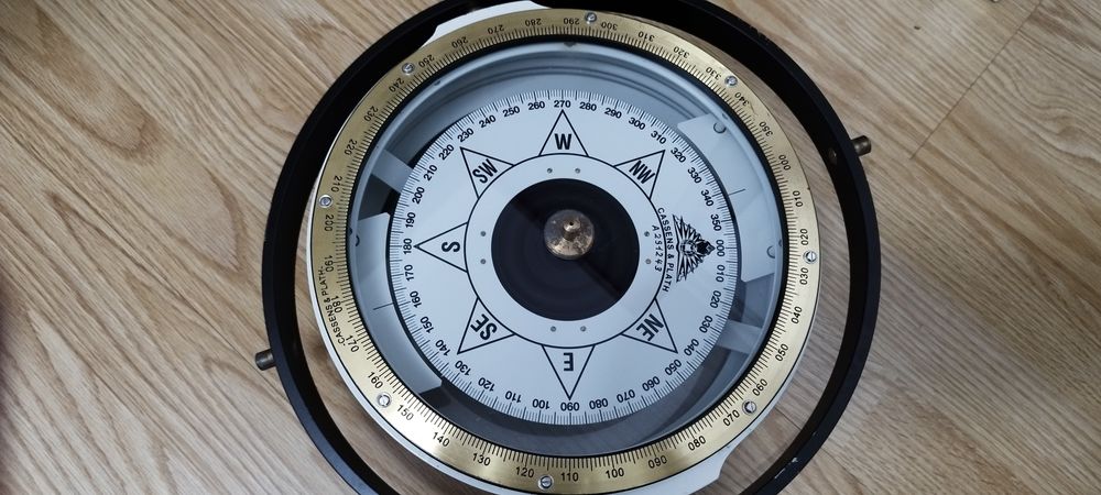 Compas magnetic marin Ovidiu • OLX.ro