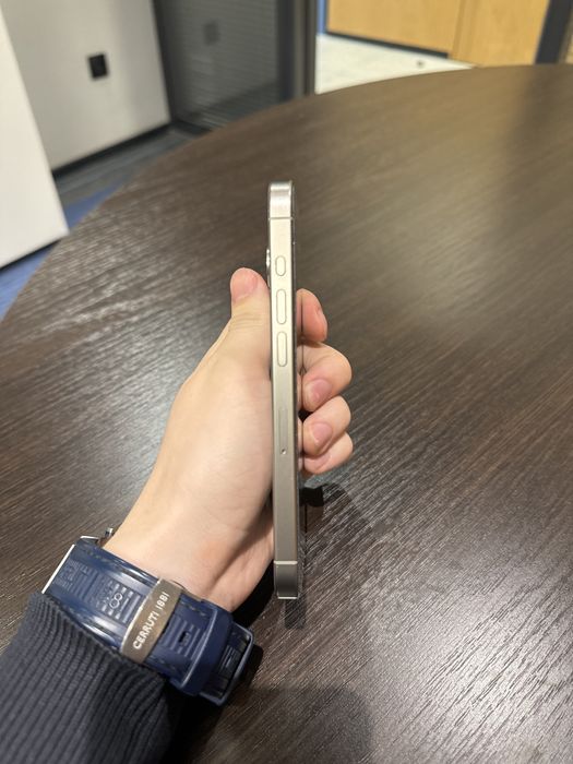 iPhone 15 pro 516 гб