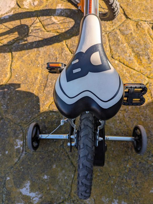 Продавам детски велосипед BMX 14"