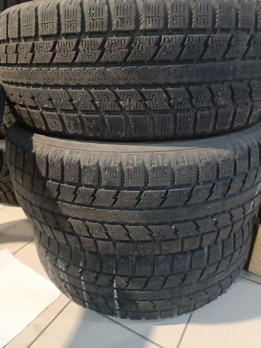 Продам резину  комплект