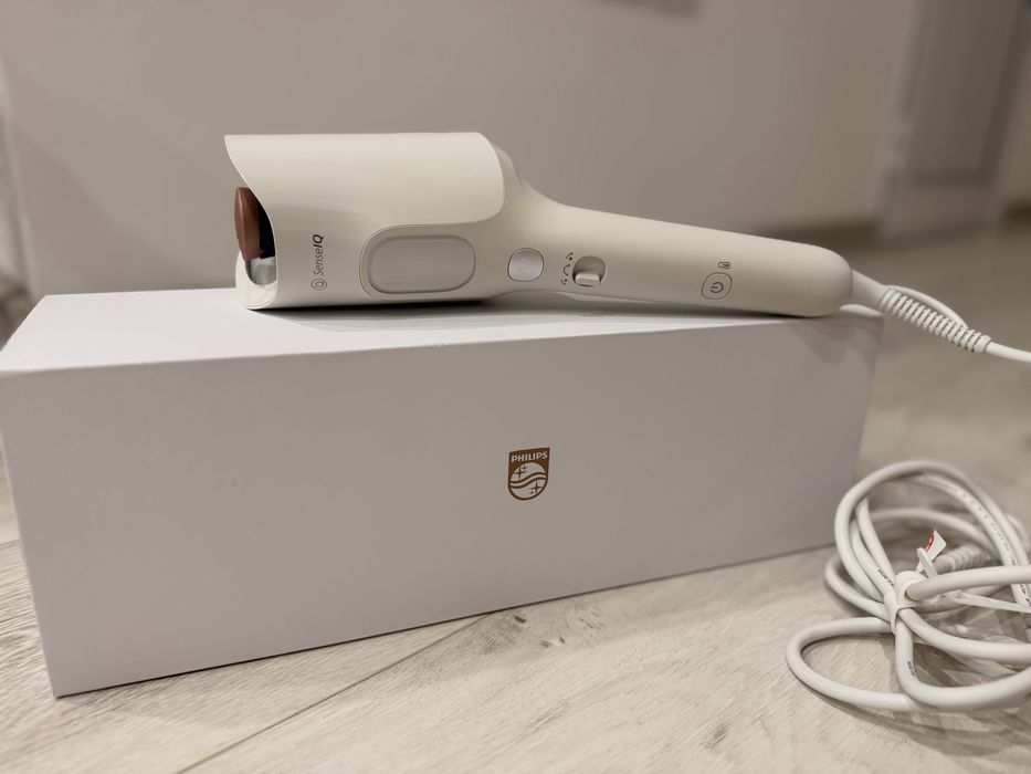 Маша Philips WavePro Styler 9000