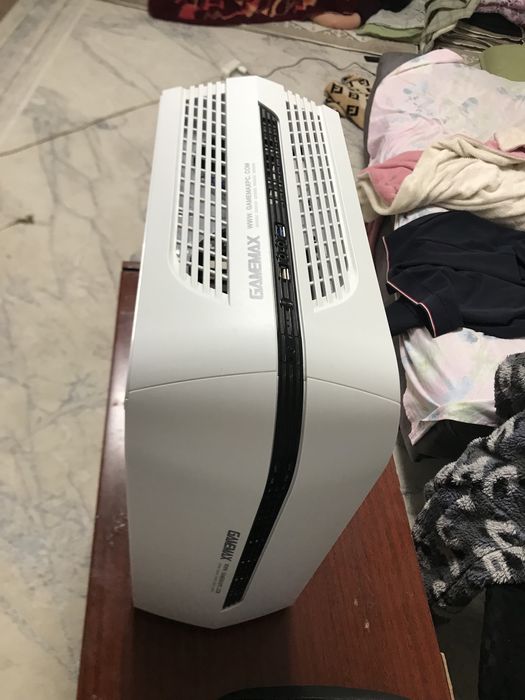 мат плата Asus Rock i3-8пок башня аирокол