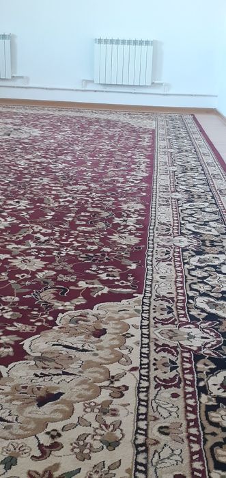 Продаётся ковёр в хорошем состояни шерсть