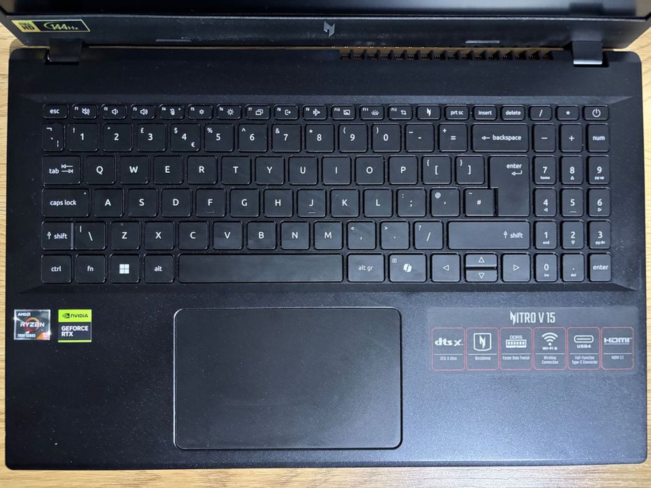 Laptop Acer Nitro V15 R5 RTX2050