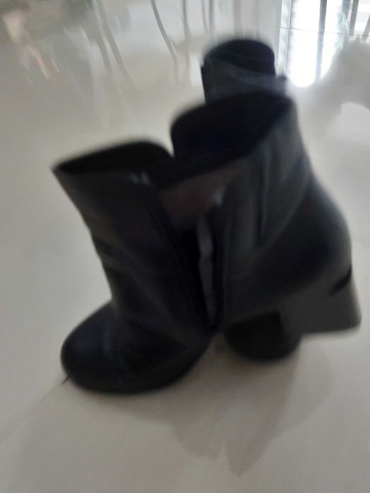 4 perechi - Papuci piele /adidasi/botine