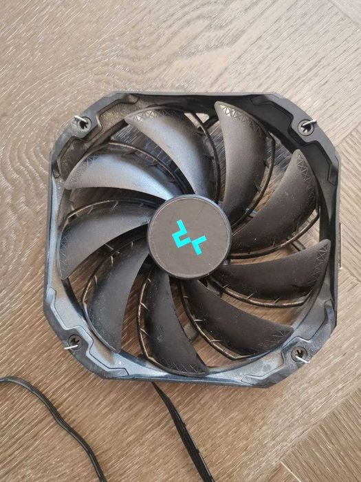 Мощный двухбашенный кулер (DeepCool TF140S, 6 теплотрубок)