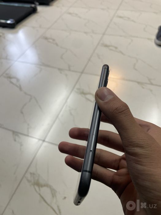 Iphone 11 sotiladi