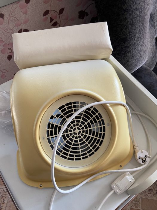 Пылесос настолный 10 000тг