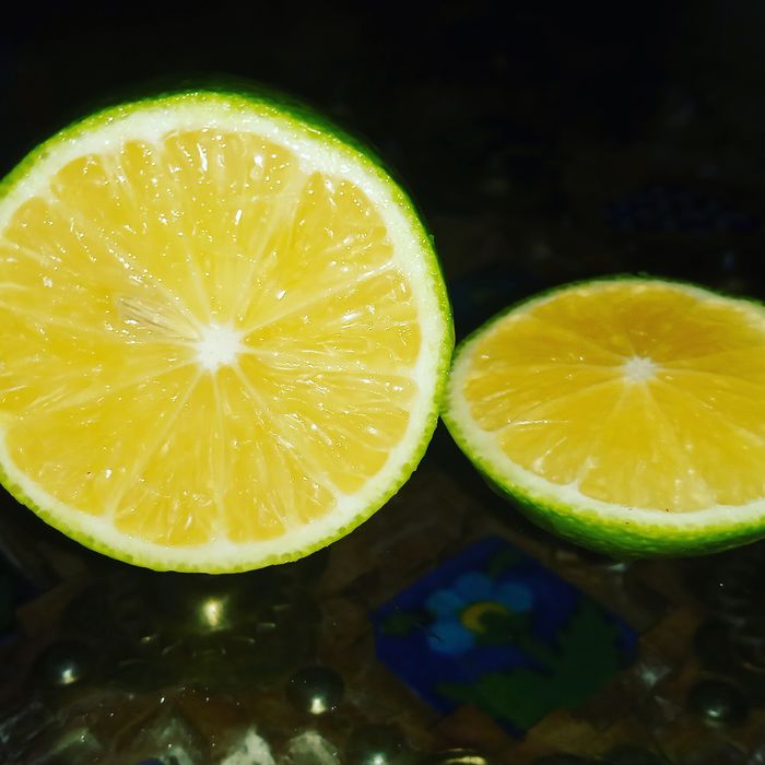 Продам деревья Лимона