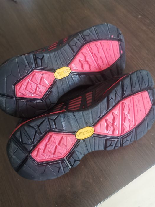 The NORTH FACE- Gore tex 37nom.