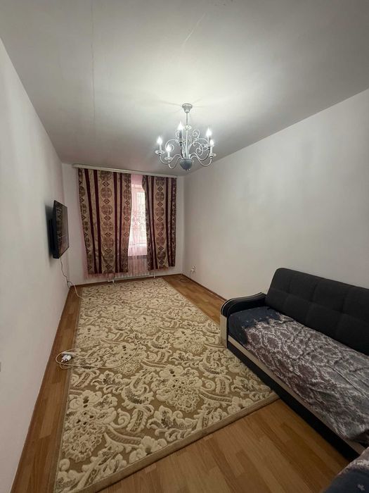 Продам 2 комнатную район Авиатор