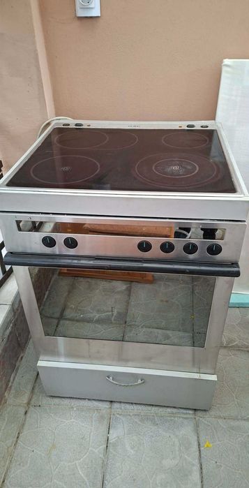 печка за вграждане с шкаф и 3 котлона