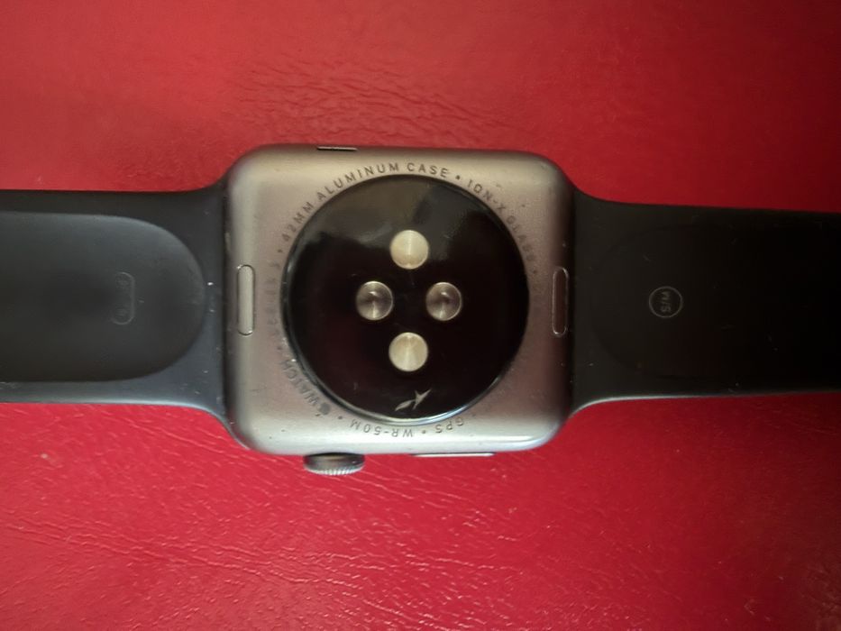 Часы Apple Watch Series 3 42mm