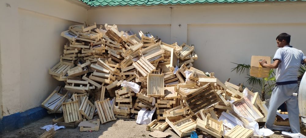 Yashiklar bor 1 labo 150000 olib ketila