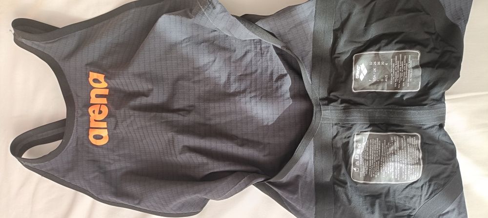 Costum Arena Powerskin Carbon Pro