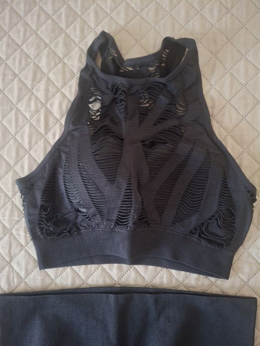 Vand compleuri sport dama URGENT si NEGOCIABIL
