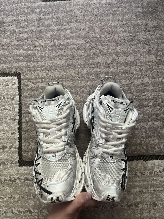 Balenciaga Runner