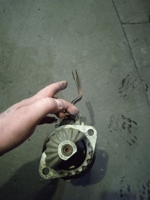 Стартер на трактор пускатель