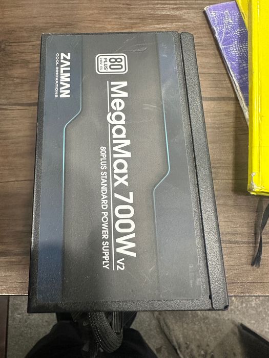 Блок питания Zalman MegaMax 700W V2 (80 PLUS)