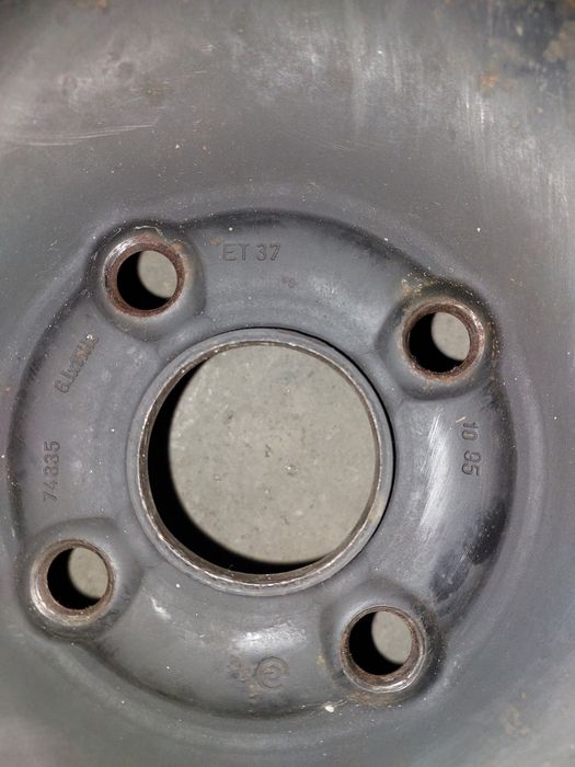 Оригинальные штампы r15 4x108