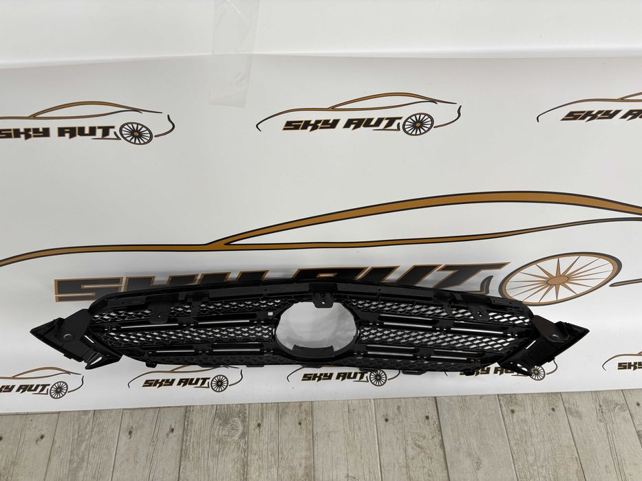 Grila radiator Mercedes E class W213 dupa 2016 cod A2138881400 NOUA