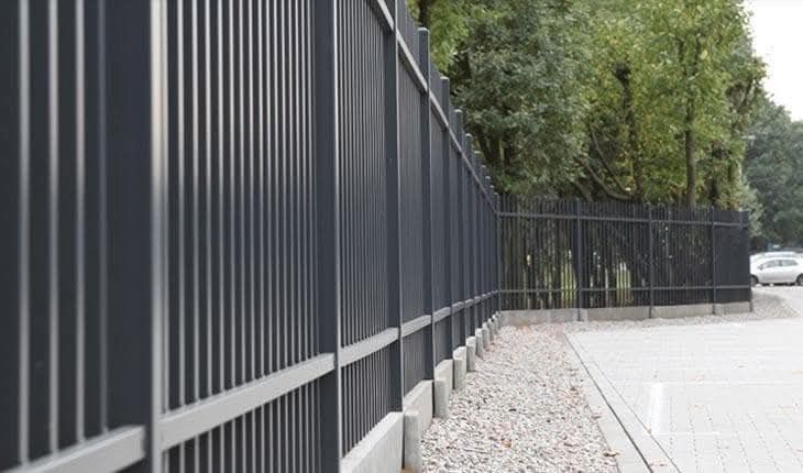 Garduri din panou stil jaluzele, din sipca metalica, tabla, plasa, BCA