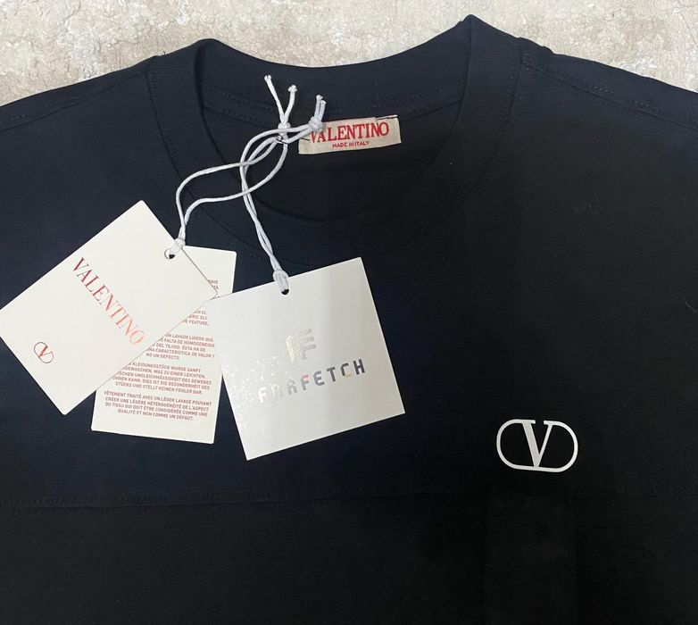 Vand tricou nou de barbati Valentino