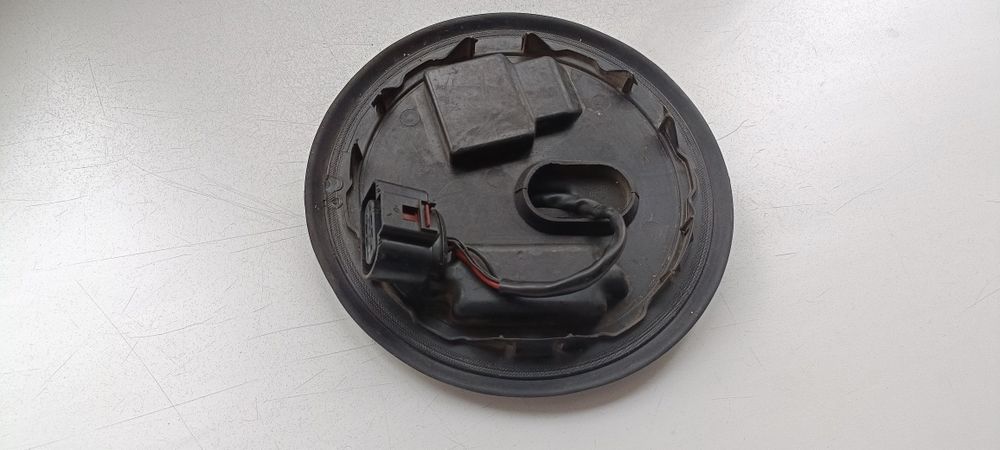 Реле-блок бензонасоса Passat B6