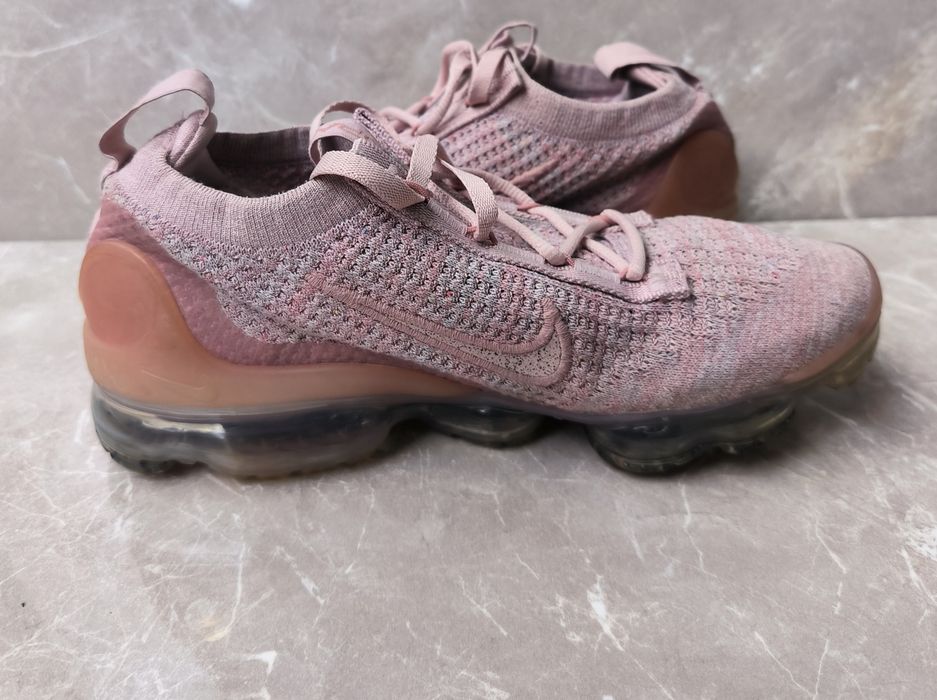 Дамски маратонки Nike Air Vapormax  номер 37,5