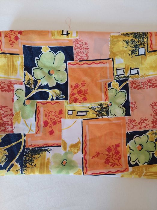 Платове за официални тоалети