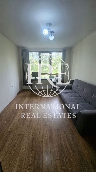 Продава се Тристаен апартамент в Варна, Възраждане 3 - 101 кв.м за 1976 €/кв.м - Снимка #7