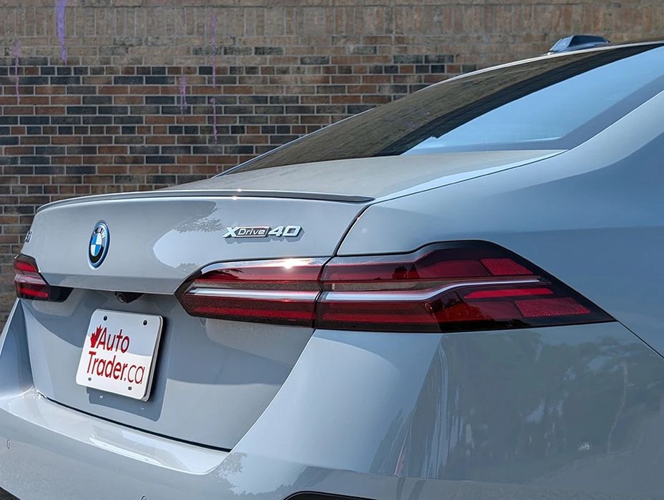 BMW i5 xDrive 40L под заказ от Terra Auto