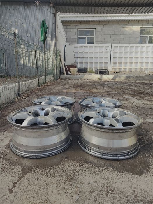 Продам 4 диска, оригинал. Разм.16