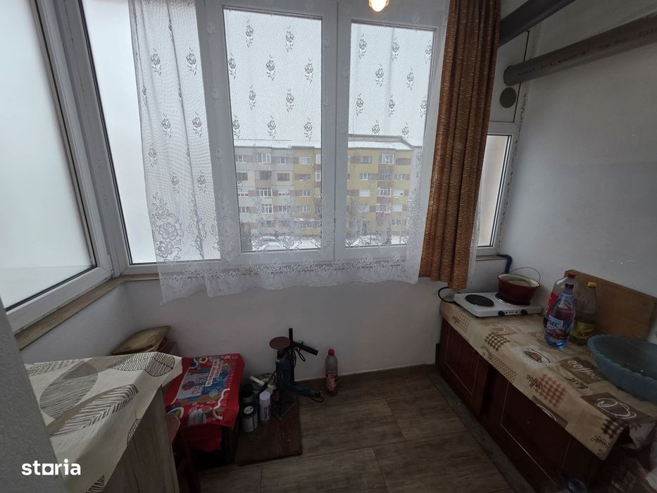 Inchiriere apartament cu 2 camere, Cetate, langa Liceul Sportiv, COMIS